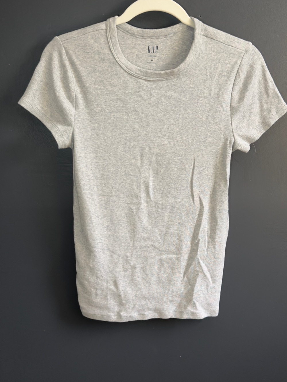 GAP Women's Short-Sleeve Crewneck Tee in Heather Gray